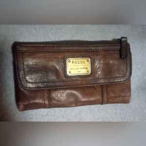 Fossil Emory Clutch Wallet in Brown
